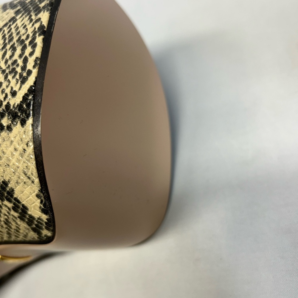 Gucci Leather Python Print Platform Sandals 155 - image 8